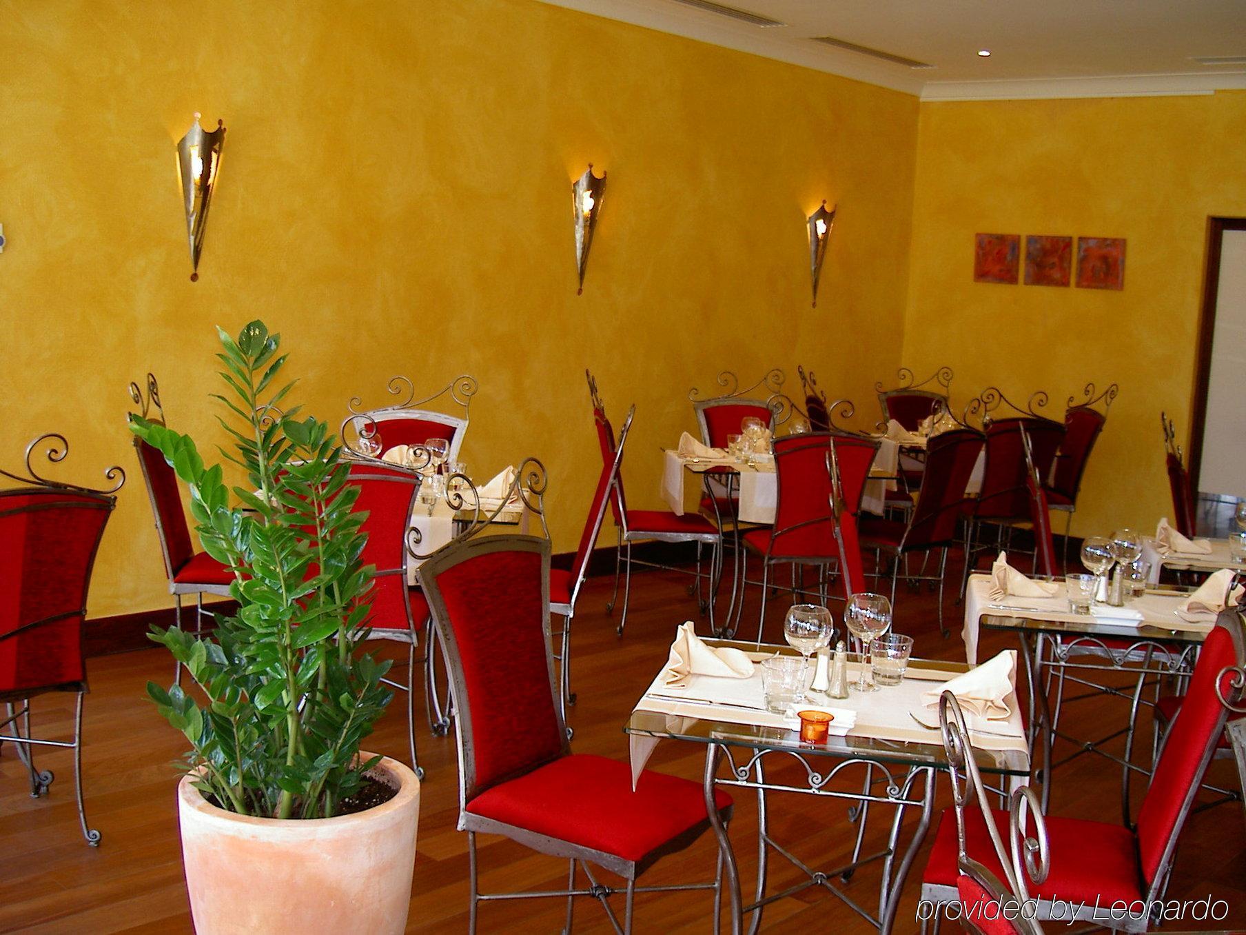Holiday Inn Express Grenoble-ベルナン レストラン 写真